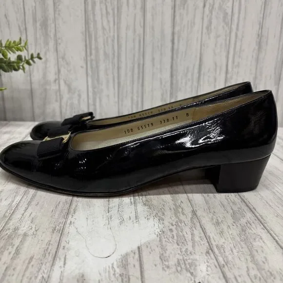 Womens Size 11 Salvatore Ferragamo Vara Black Patent Leather - Picture 3 of 7